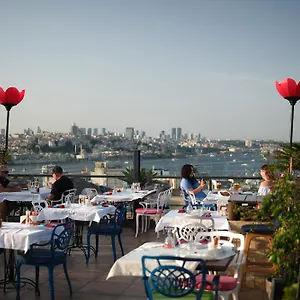 Raymond Blue 3*, Istambul Turquia
