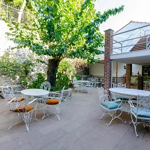 https://dutlu-konak.hotelsofizmir.com